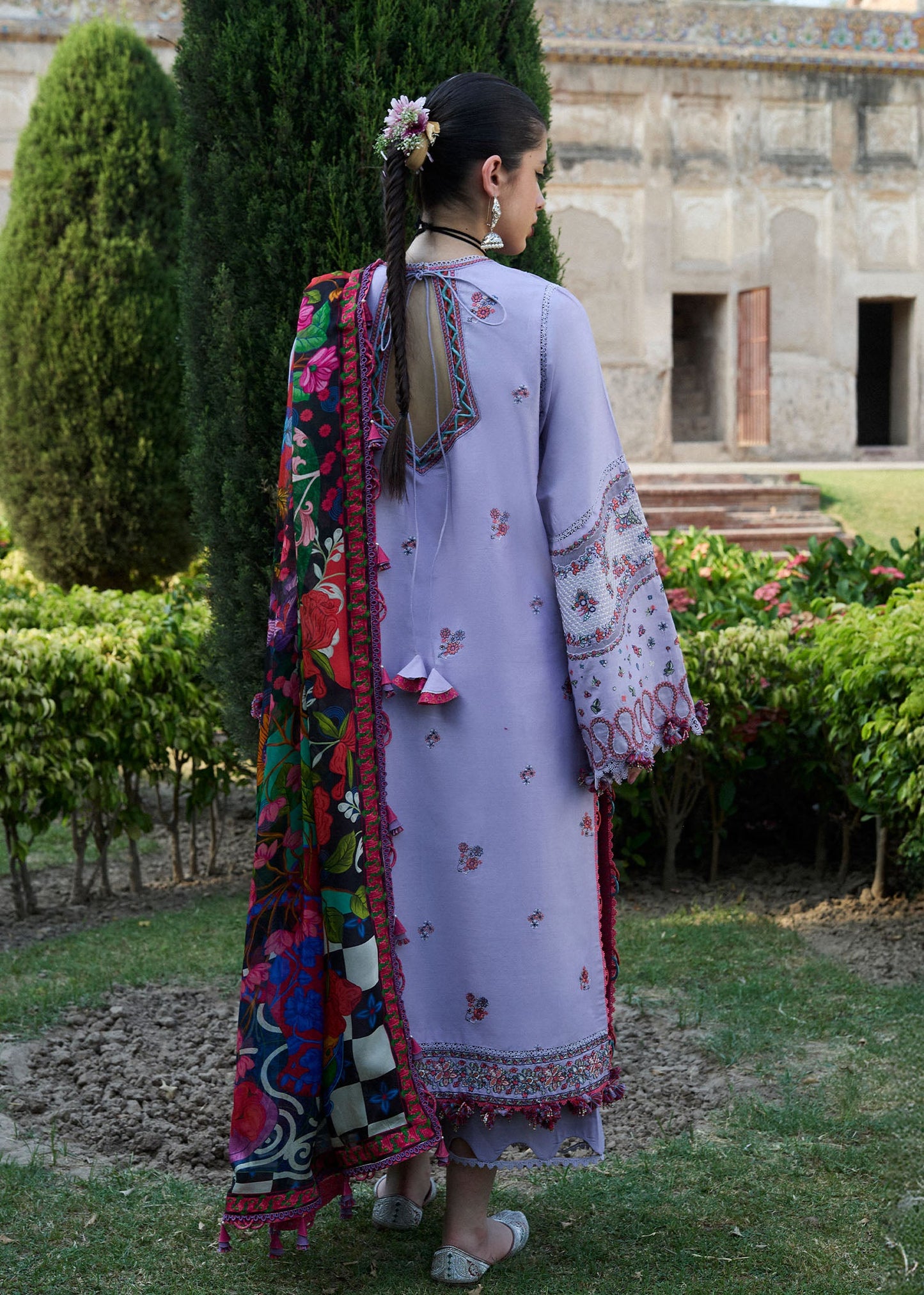 Inaya | Hussain Rehar Luxury Lawn’25