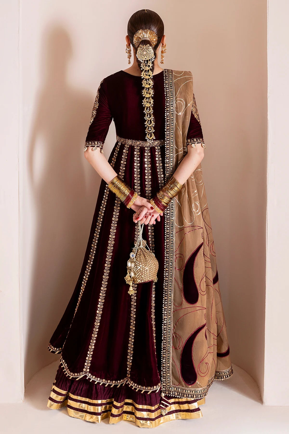 JZ-CVF-D12-0 | EMBROIDERED VELVET FORMAL | Jazmin
