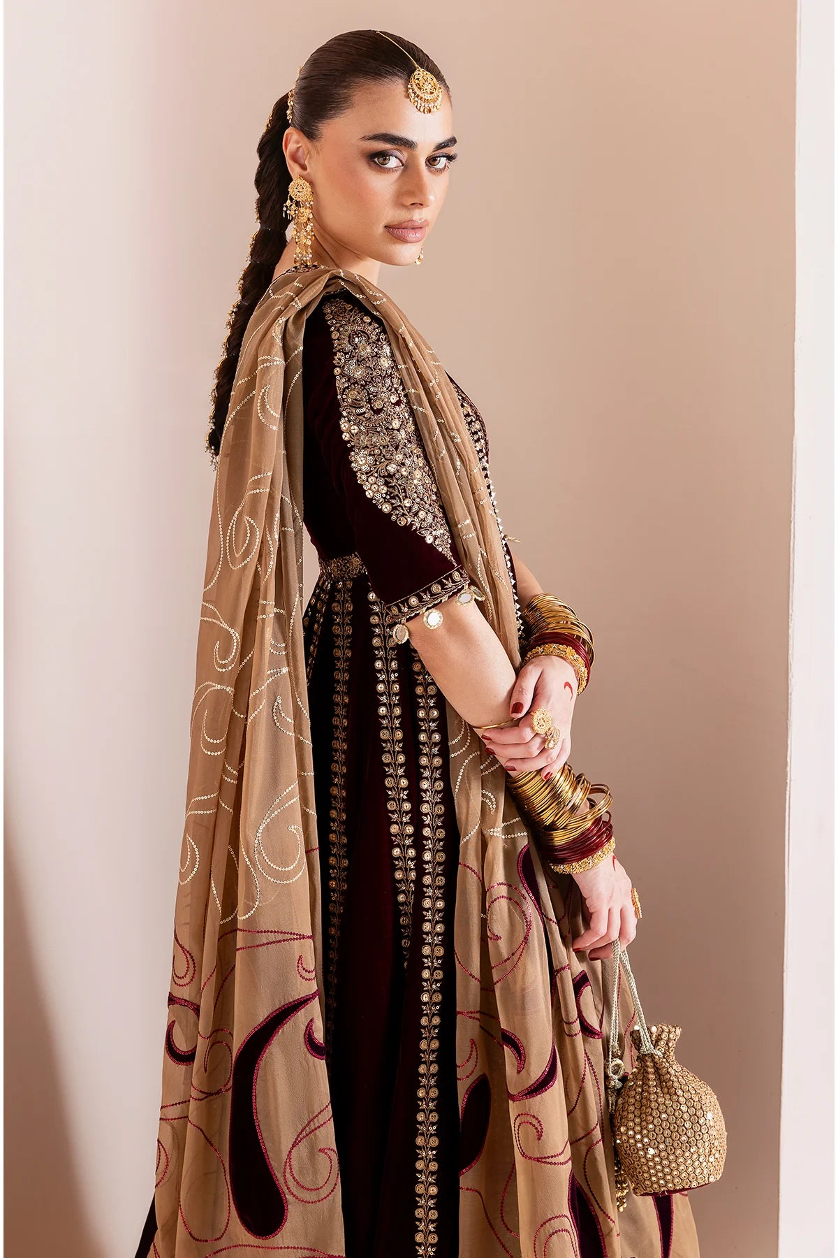 JZ-CVF-D12-0 | EMBROIDERED VELVET FORMAL | Jazmin