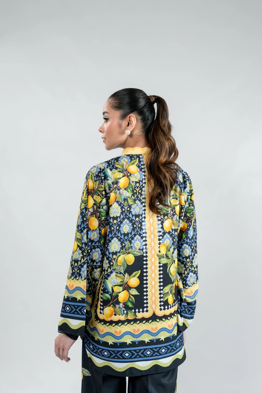 Ayla (B) | BARAÉ KHANOM