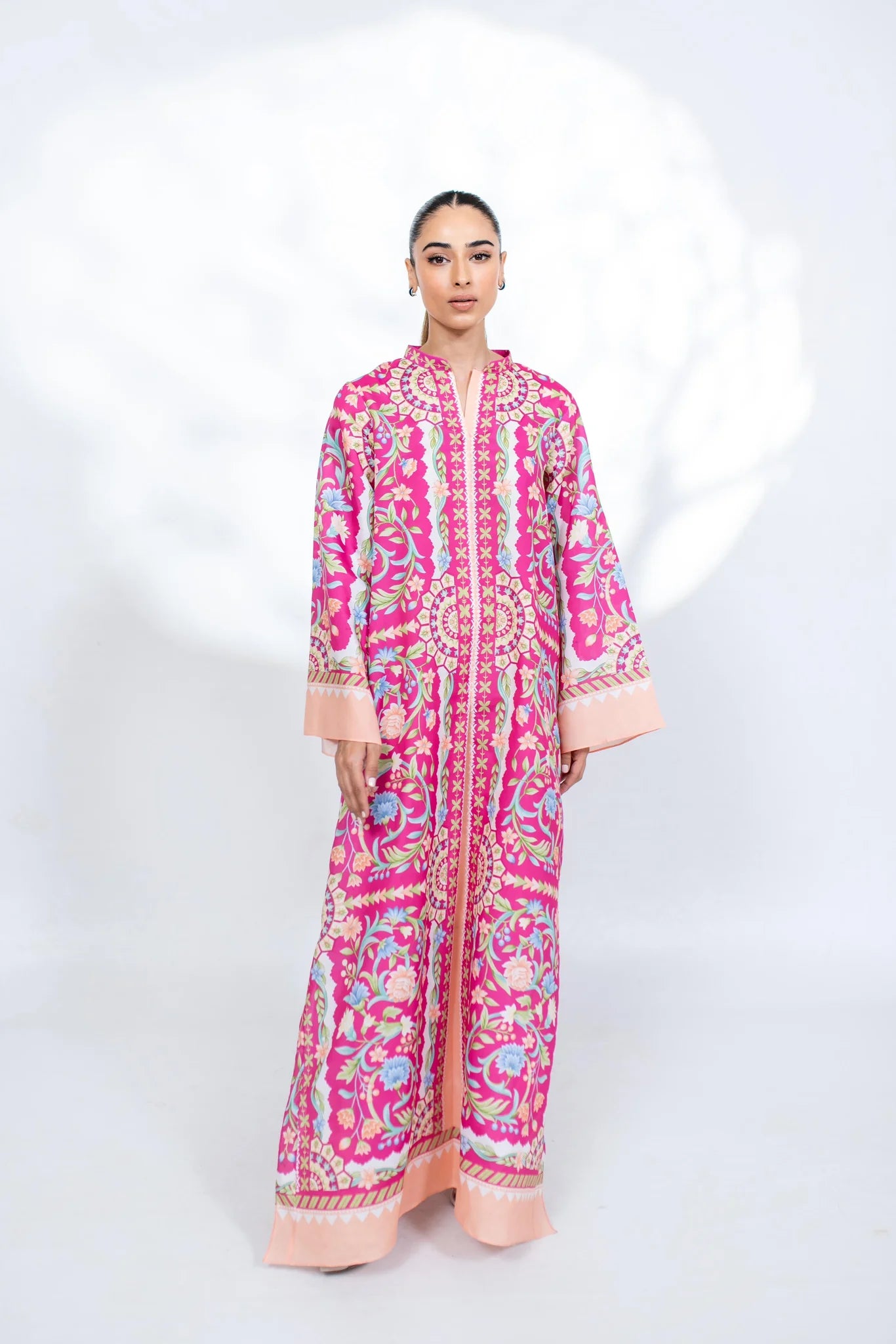 SHEBA (B) | BARAÉ KHANOM