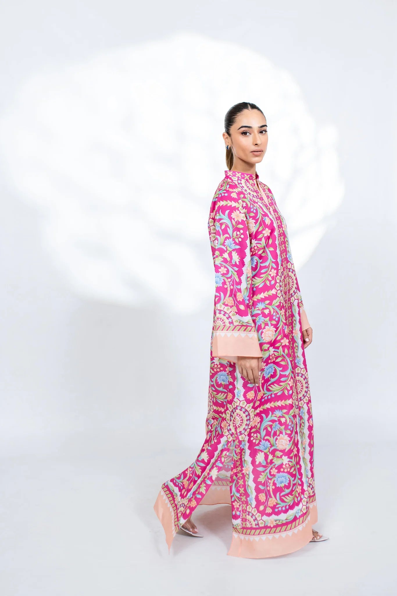 SHEBA (B) | BARAÉ KHANOM