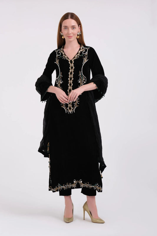 Nova | Velvet '25 | Ayesha Somaya