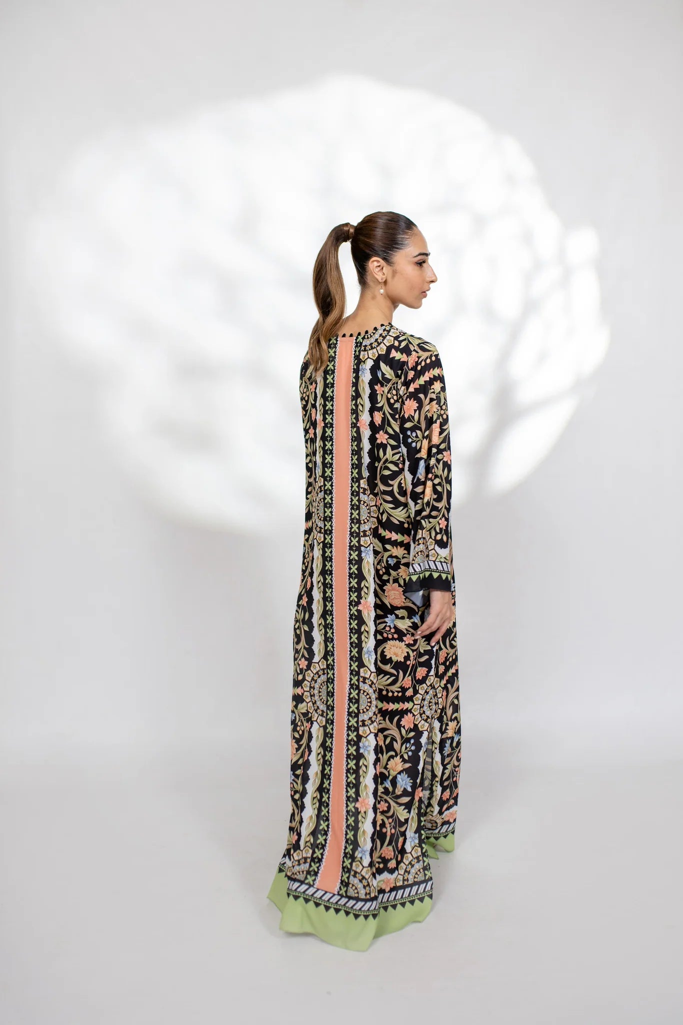 SHEBA (A) | BARAÉ KHANOM