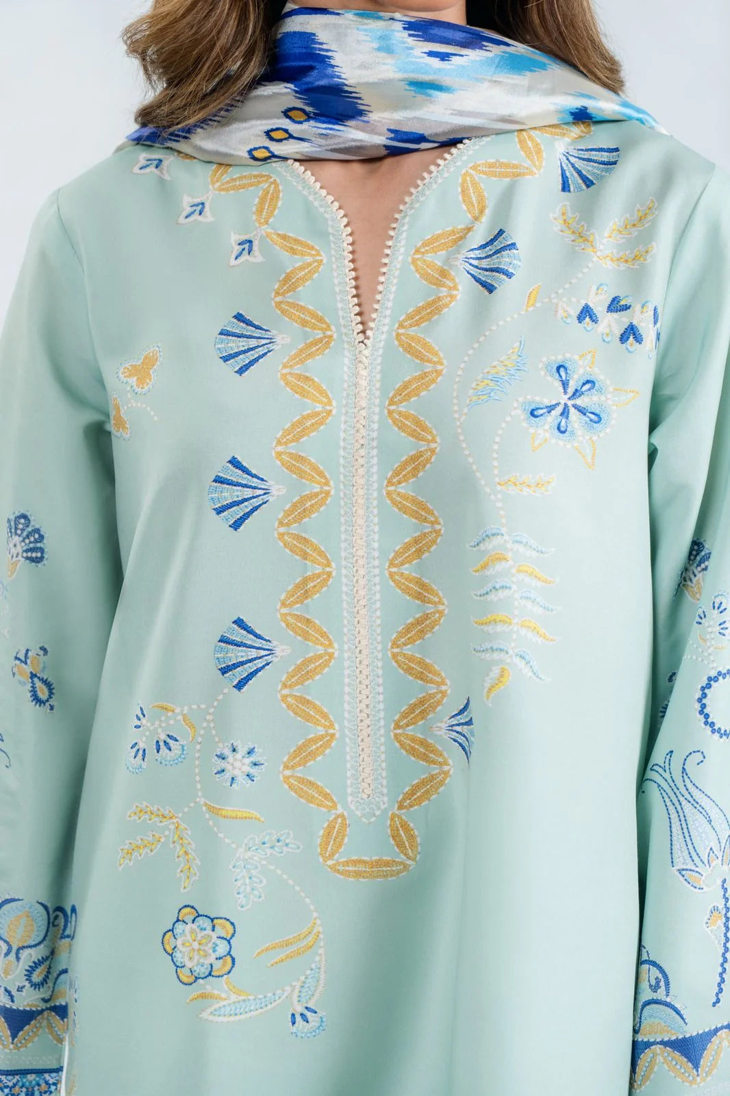 Alara (A) | BARAÉ KHANOM