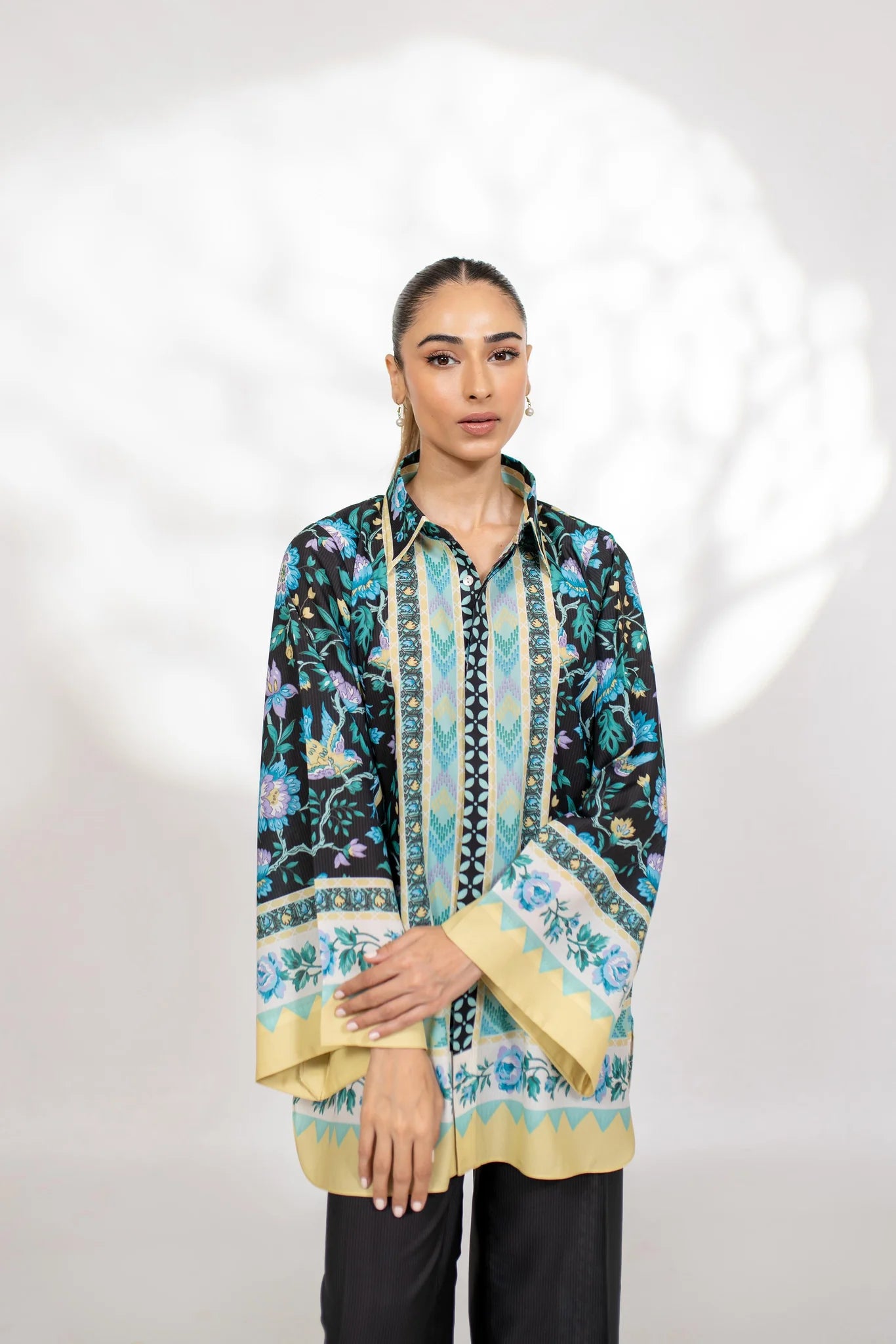 Willow (A) | BARAÉ KHANOM