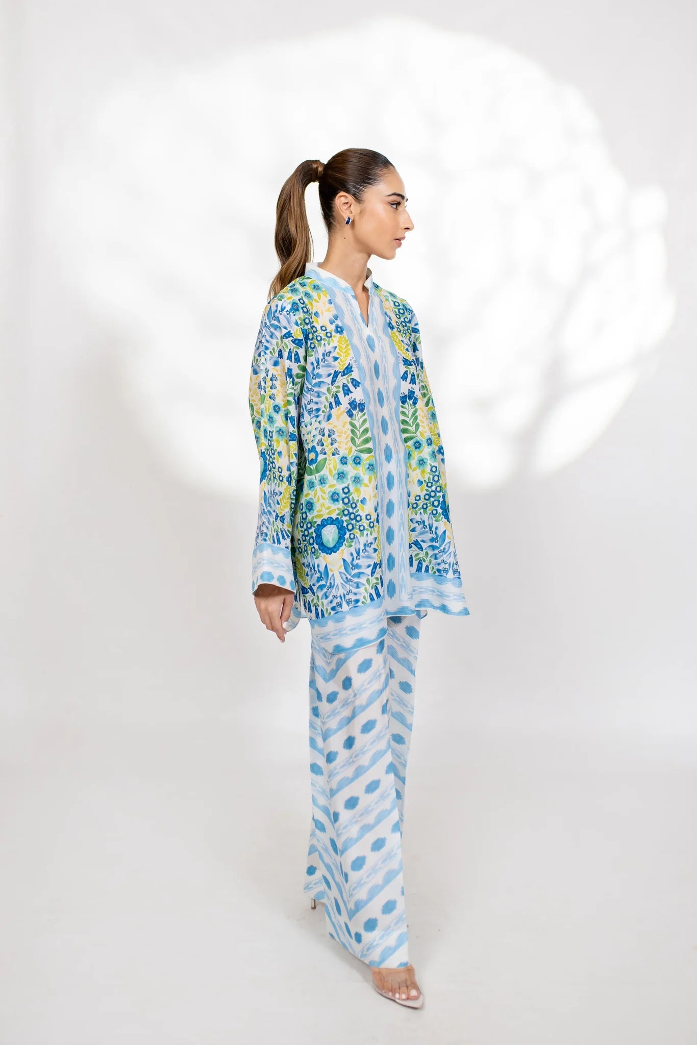 Water lilly | BARAÉ KHANOM