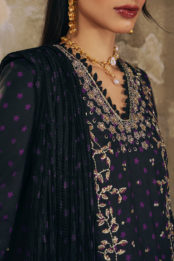 LAYALE | Suffuse by Sana Yasir
