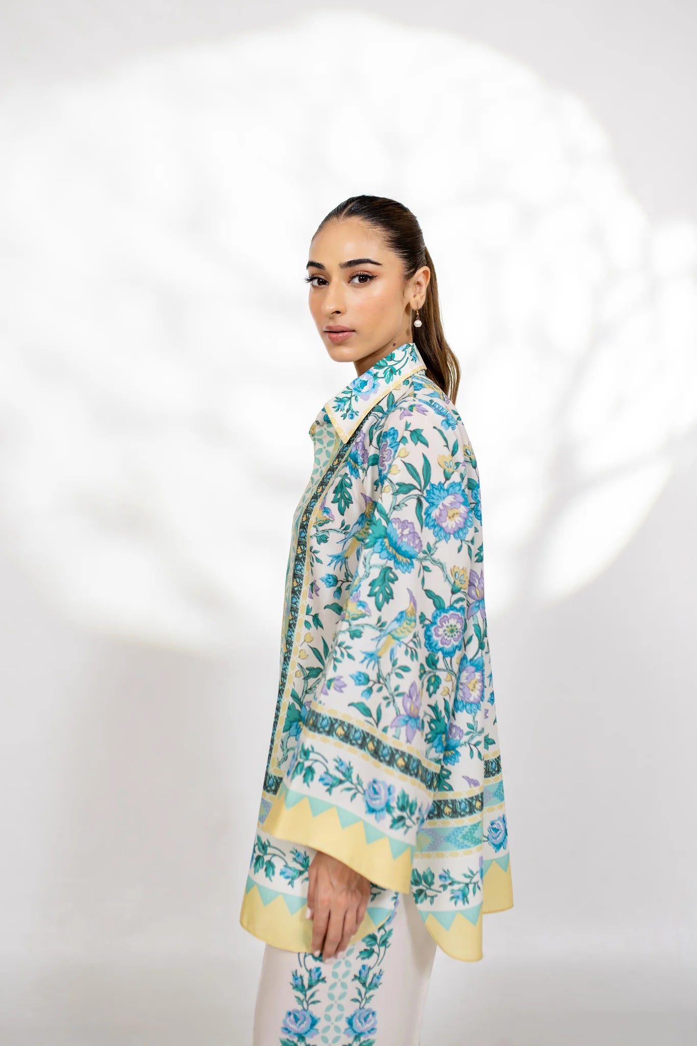 Willow (B) | BARAÉ KHANOM