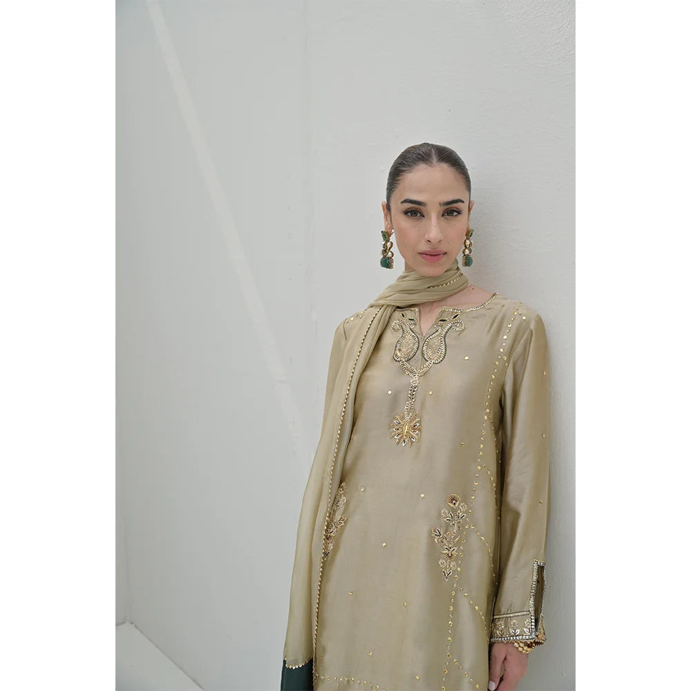 AMIRA FULL SET | NIMRAH HAFSA