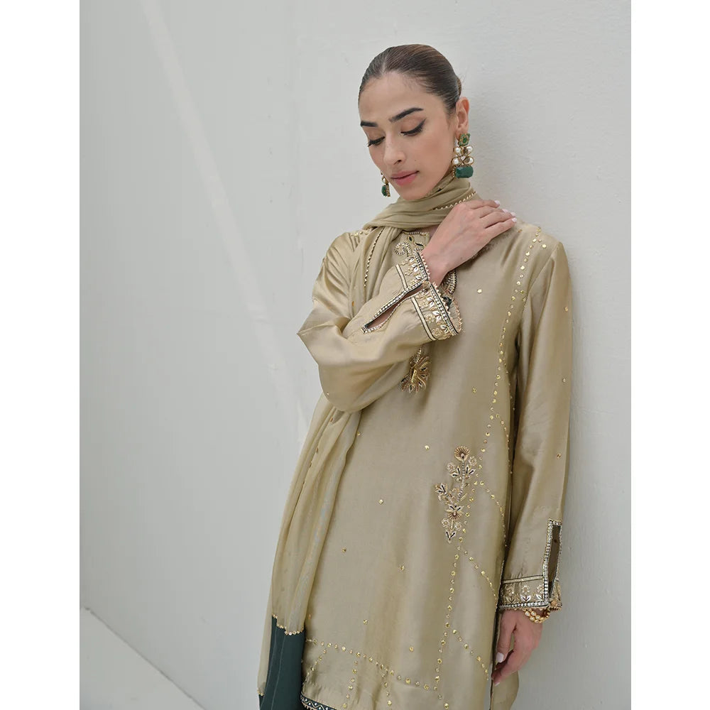 AMIRA FULL SET | NIMRAH HAFSA