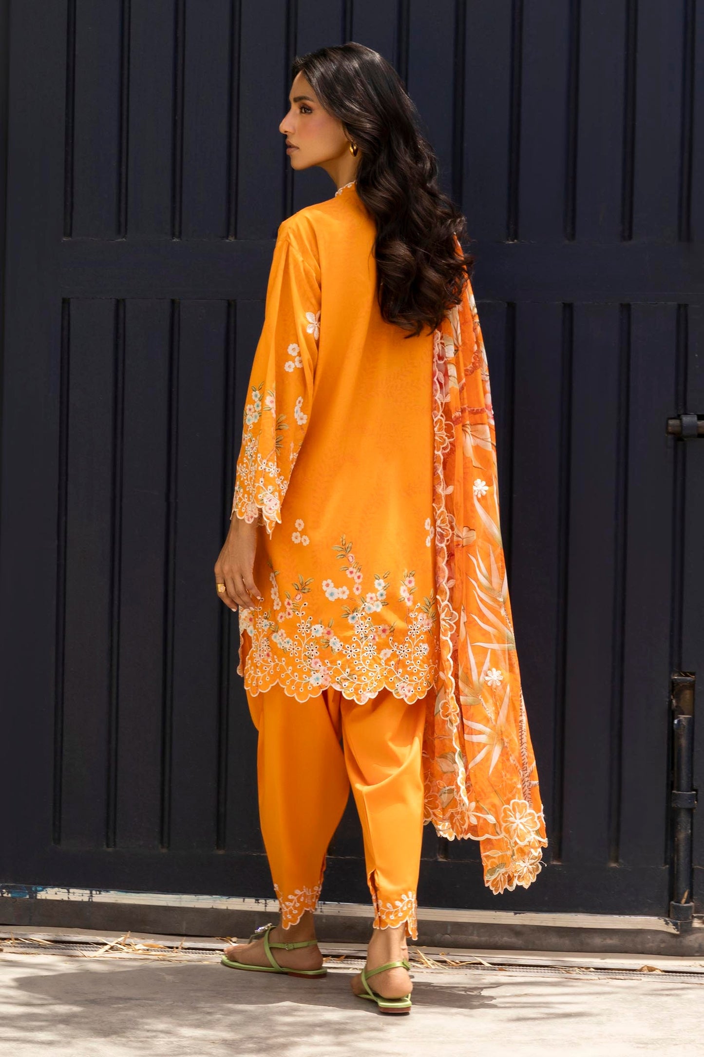 STITCHED LAWN EMBROIDERED SUIT SS25ESE262P3 | Sana Safinaz (RTS)