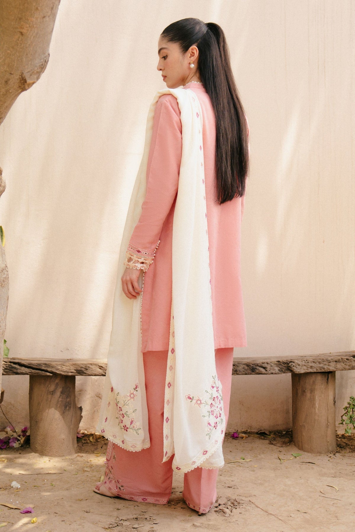 CR25P0549 | Zara Shahjahan EID Pret’25 (RTS)