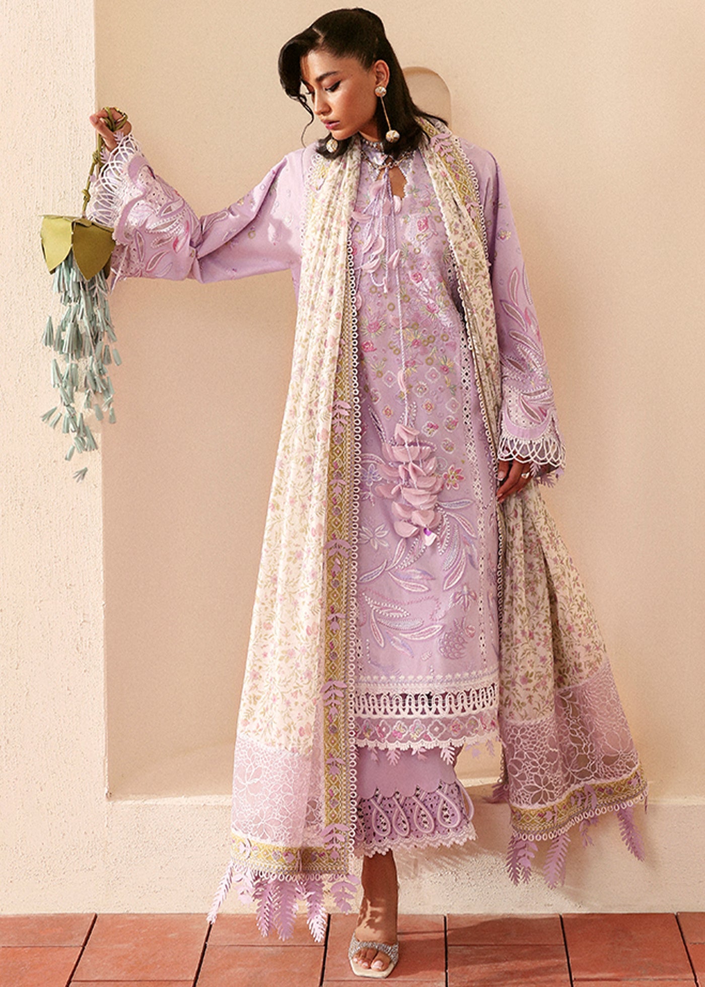 YASMIN | Suffuse by Sana Yasir Lawn’25