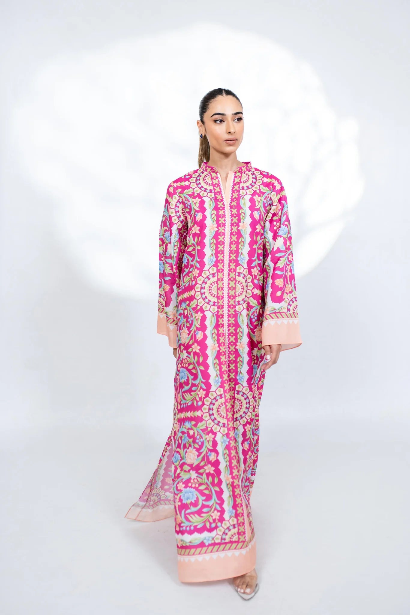 SHEBA (B) | BARAÉ KHANOM