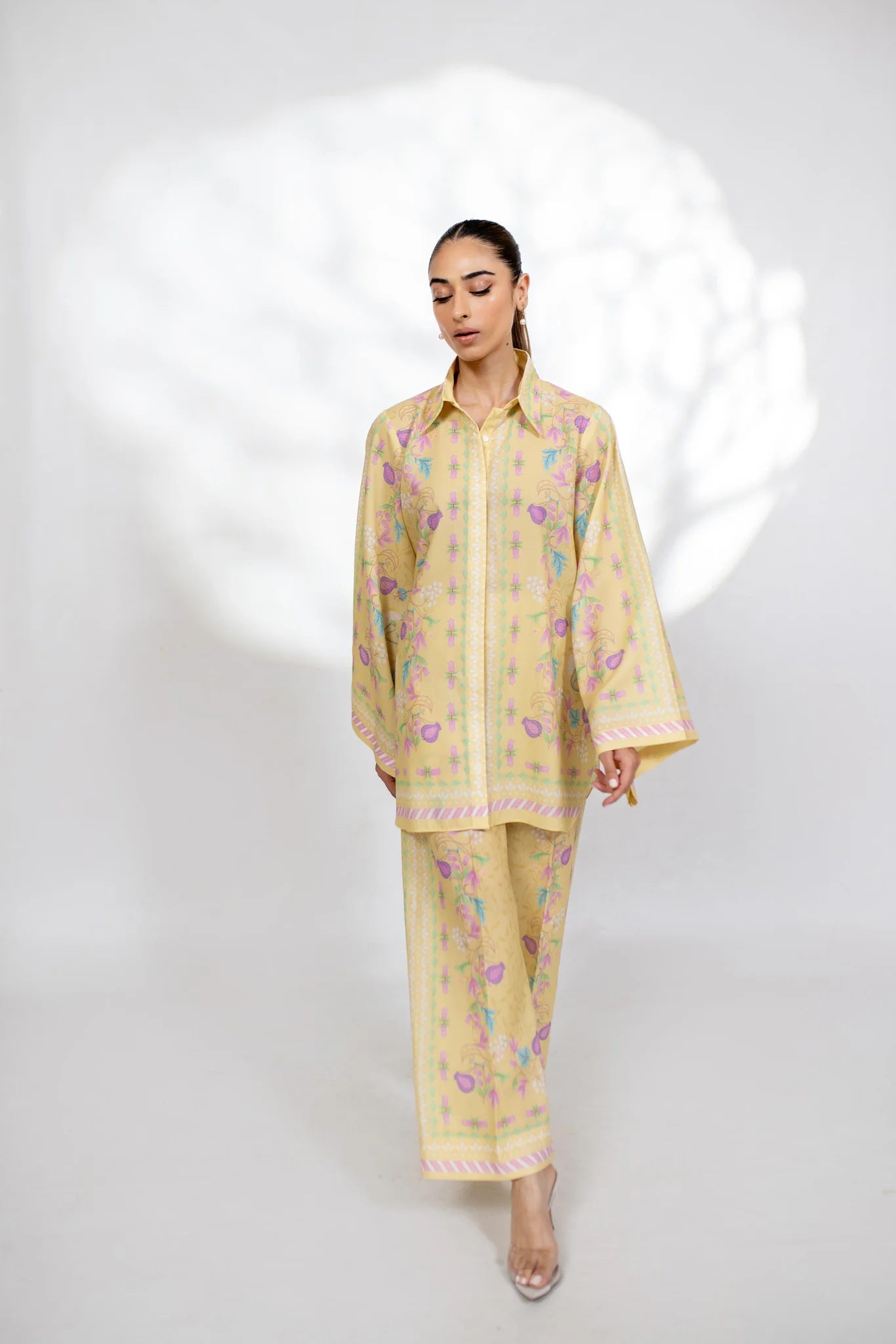 Pernia (B) | BARAÉ KHANOM