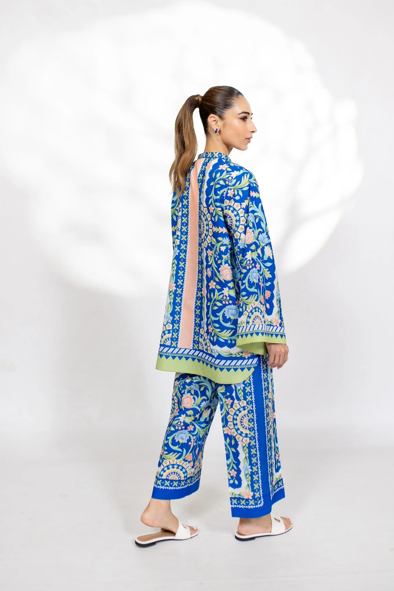 Petra (A) | BARAÉ KHANOM