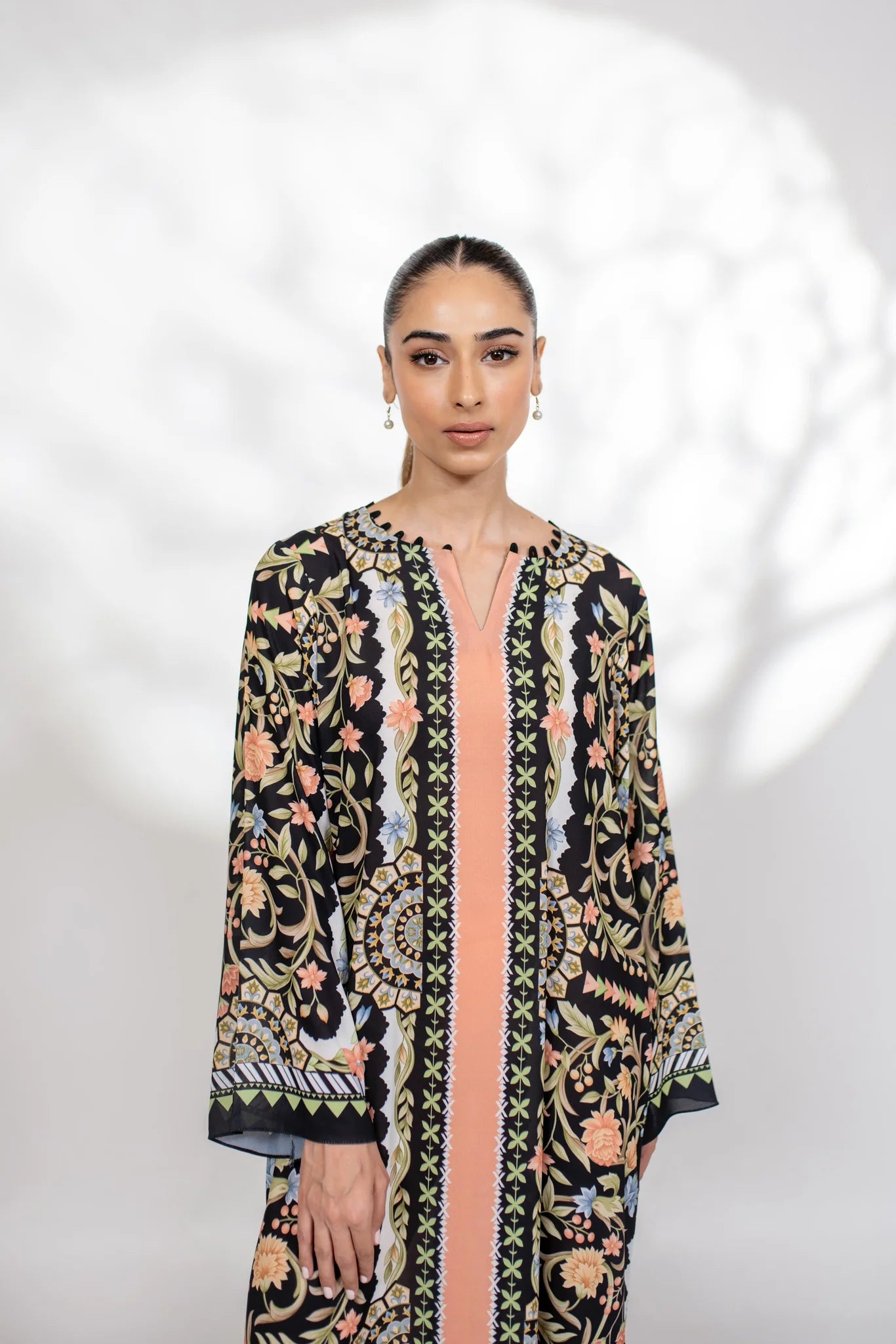 SHEBA (A) | BARAÉ KHANOM