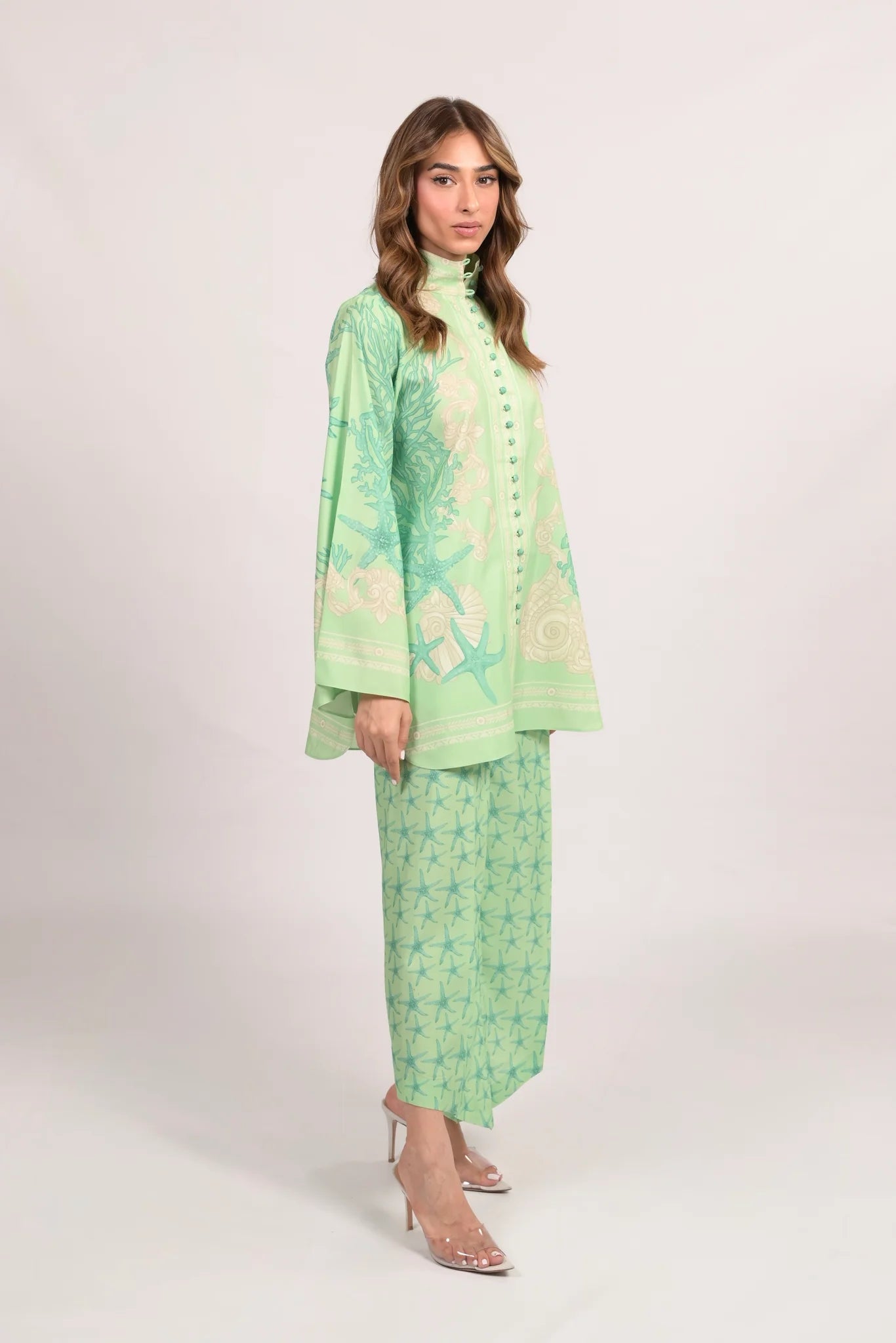 Marjan B | BARAÉ KHANOM