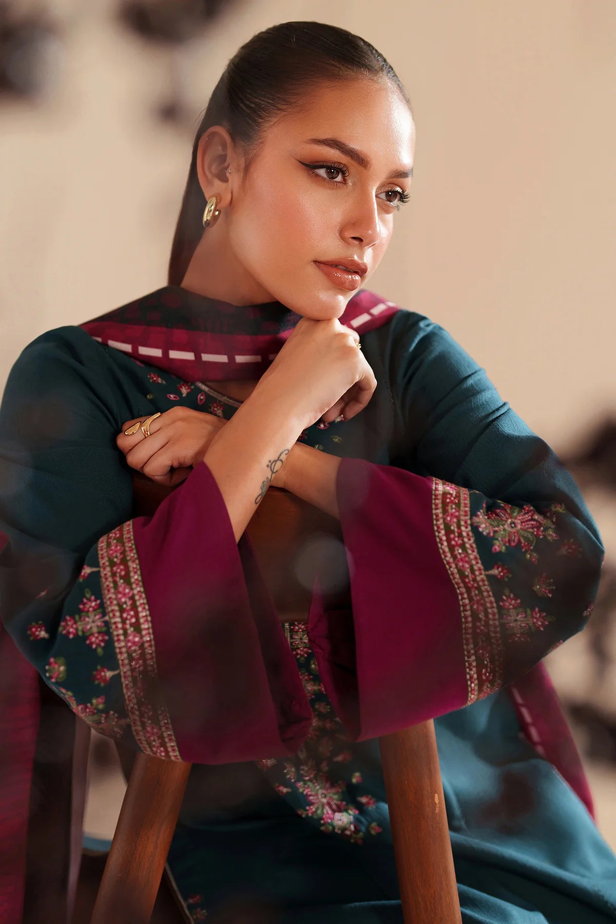 JZ-UW-D0190-0 | EMBROIDERED KHADDAR | Jazmin