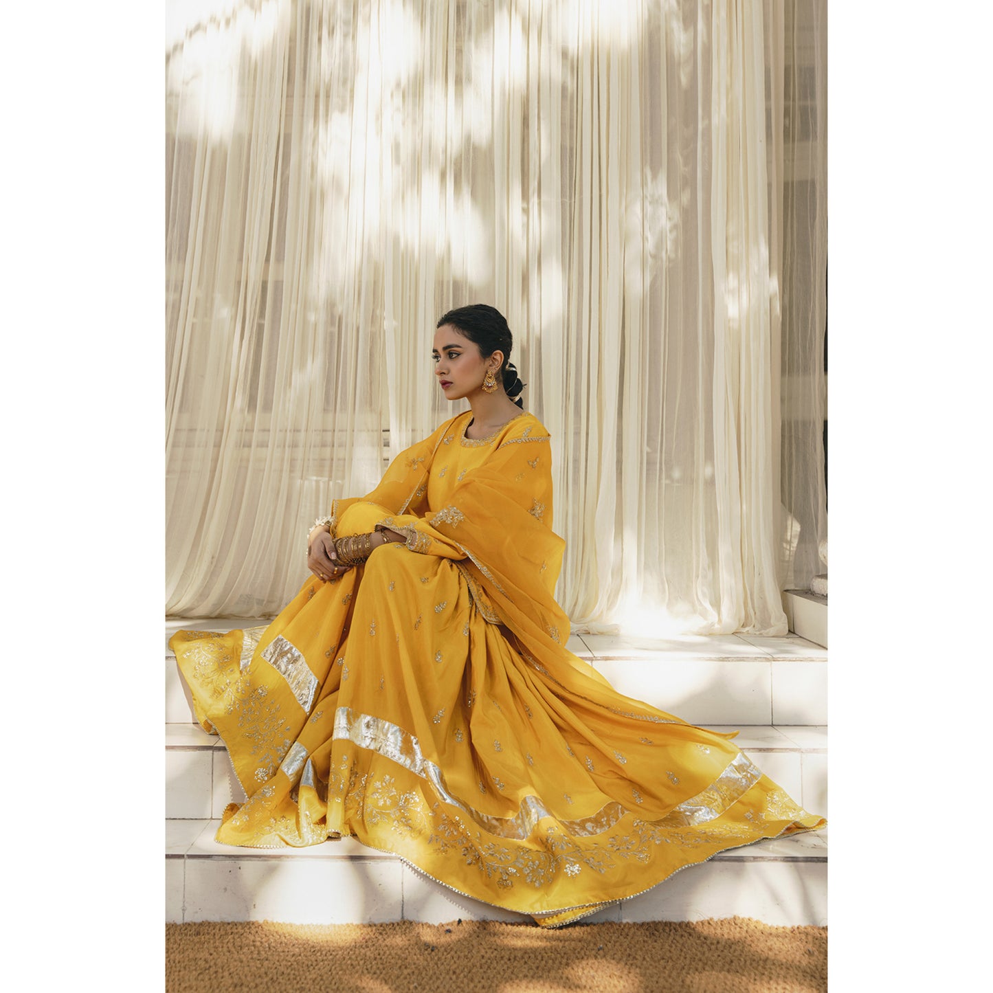 YELLOW OUTFIT | ROSHANAY '23 | DYOT