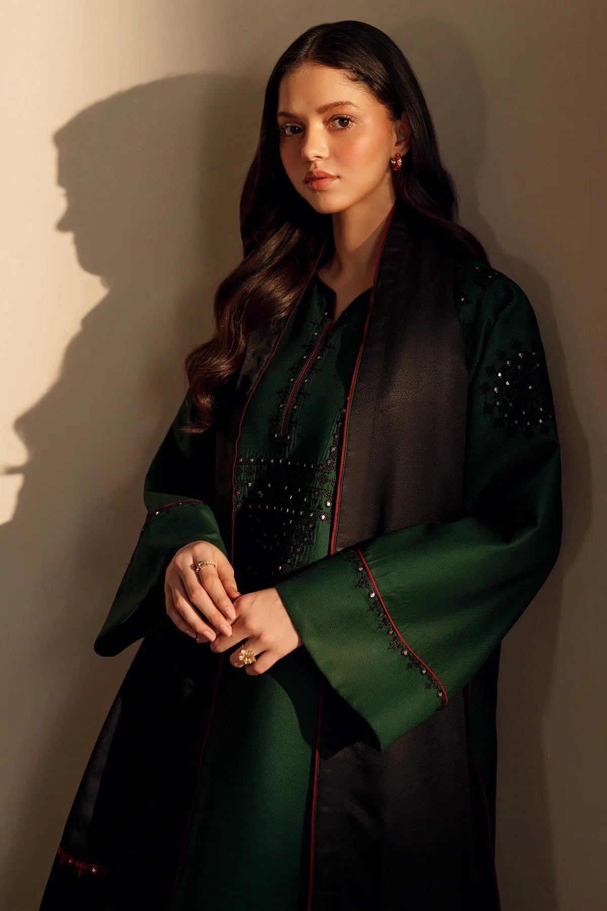 JZ-UW-D0206-0 | EMBROIDERED KARANDI | Jazmin