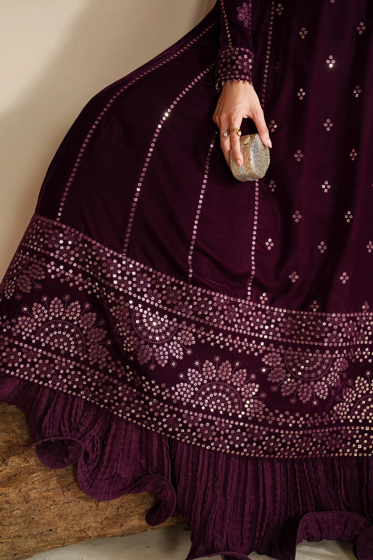 JZ-VVF-D1-0 | EMBROIDERED VELVET FORMAL | Jazmin