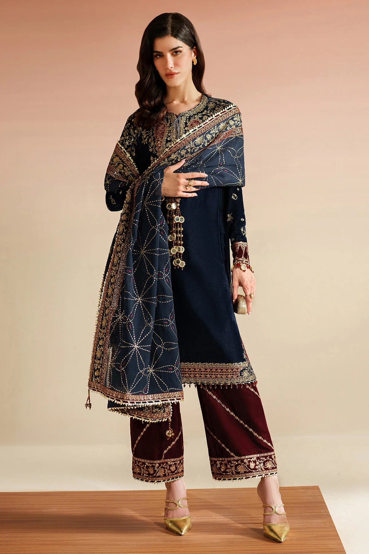 JZ-VVF-D7-0 | EMBROIDERED VELVET FORMAL | Jazmin