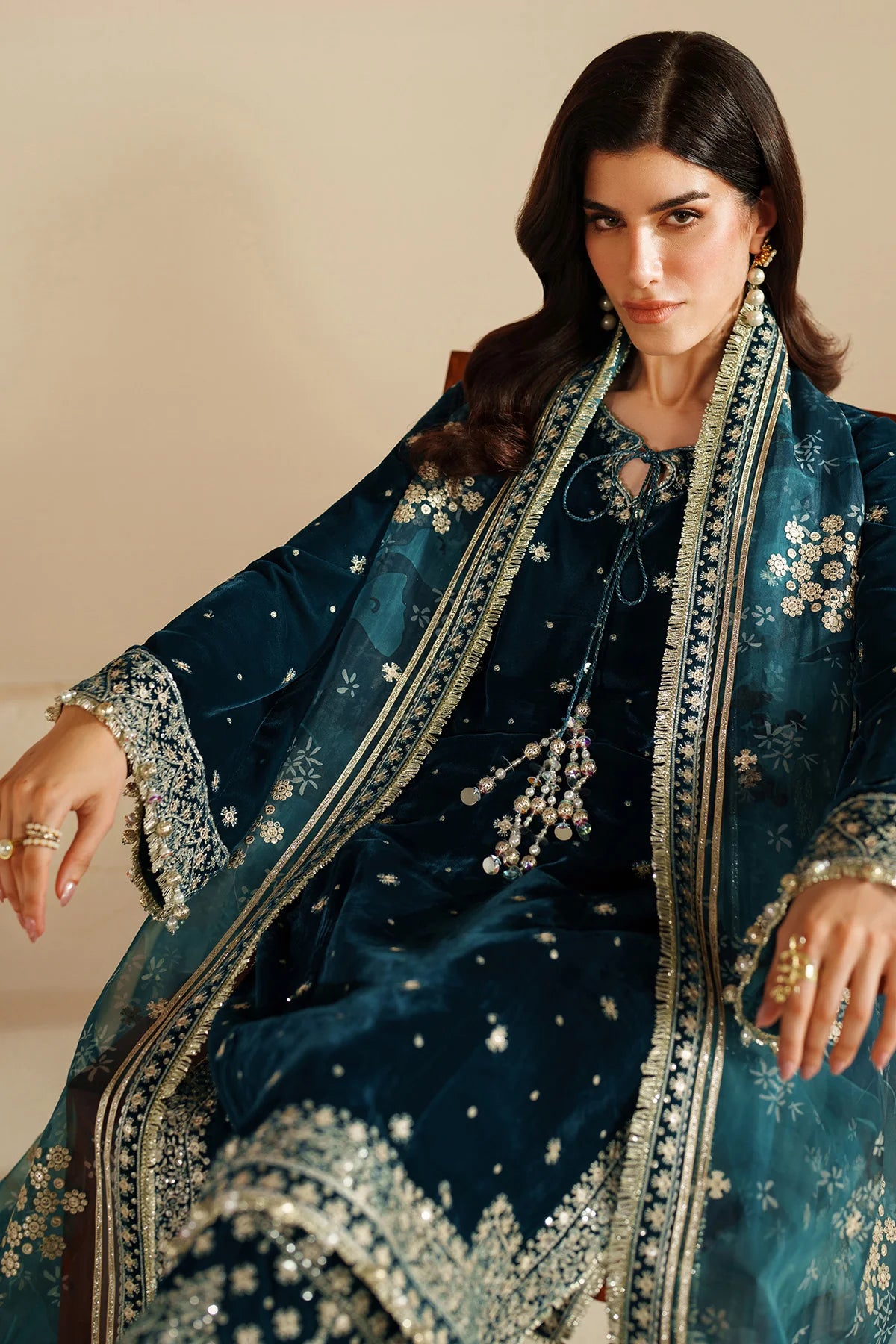 JZ-VVF-D2-0 | EMBROIDERED VELVET FORMAL | Jazmin