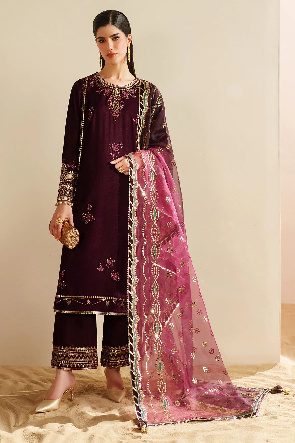 JZ-VVF-D4-0 | EMBROIDERED VELVET FORMAL | Jazmin