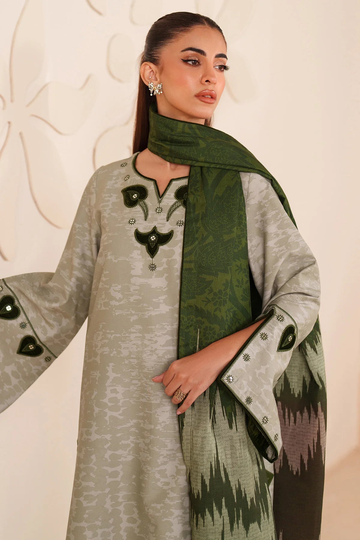 JZ-UW-D0233-0 | EMBROIDERED PREMIUM VISCOSE | Jazmin