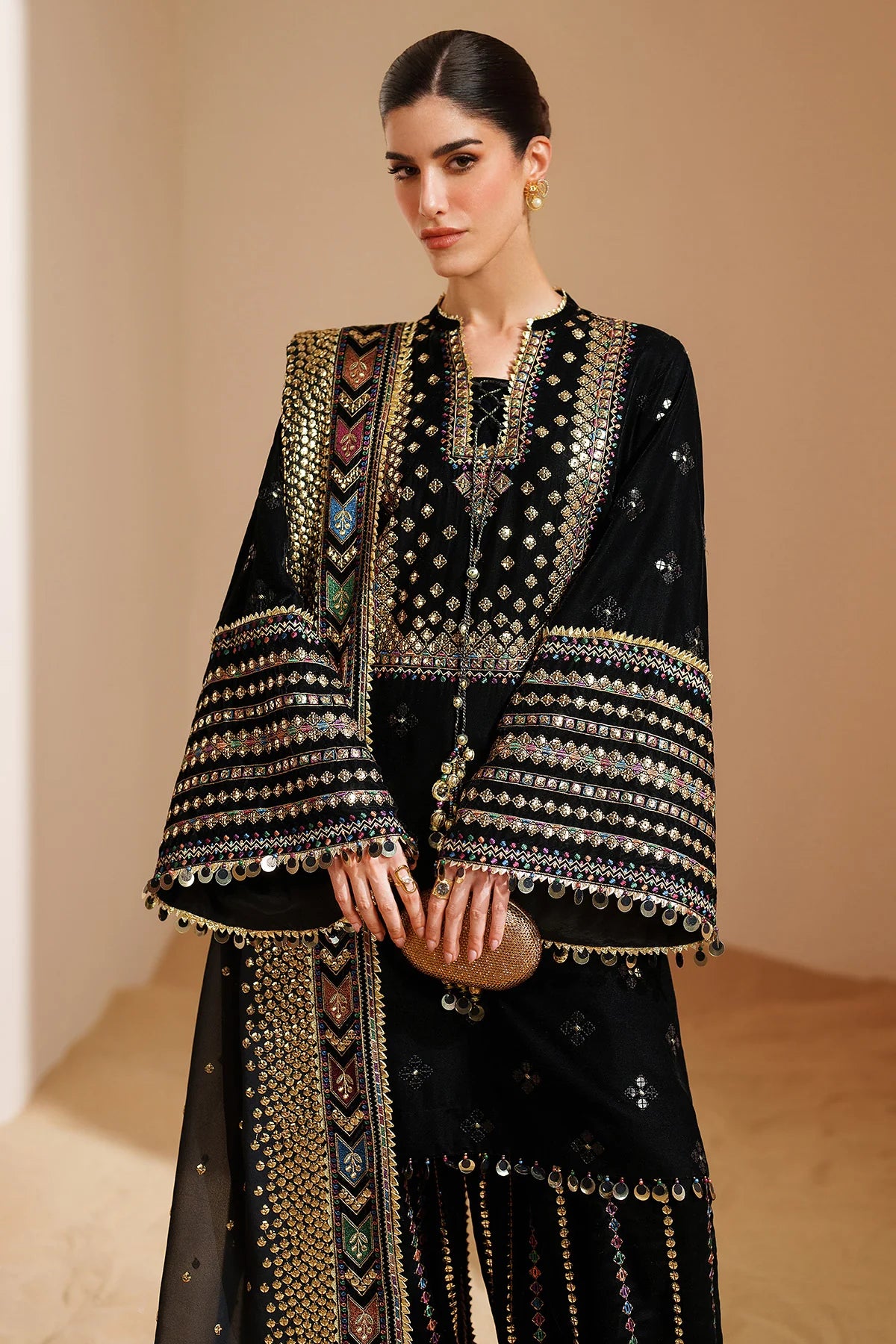 JZ-VVF-D5-0 | EMBROIDERED VELVET FORMAL | Jazmin