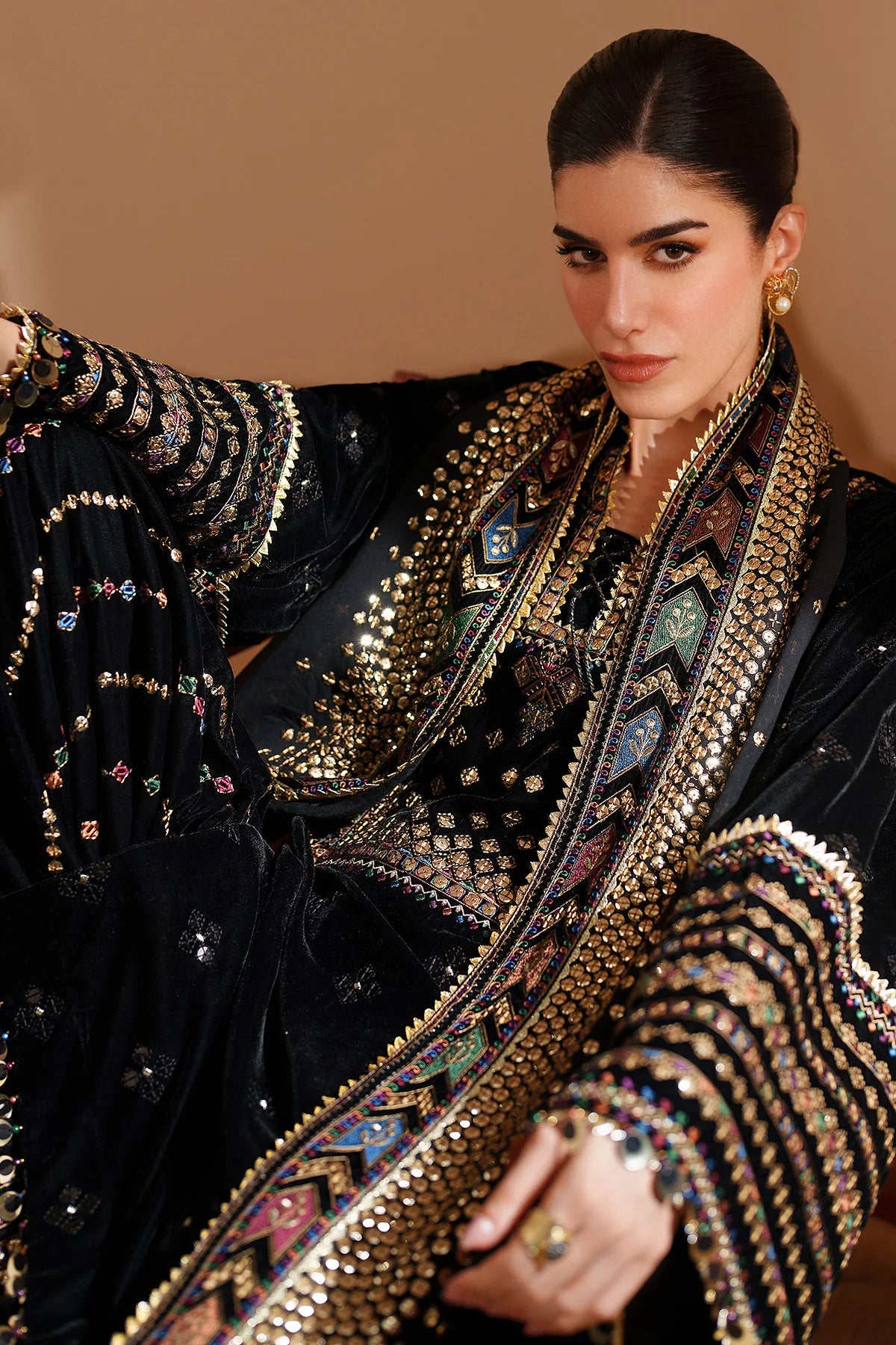 JZ-VVF-D5-0 | EMBROIDERED VELVET FORMAL | Jazmin