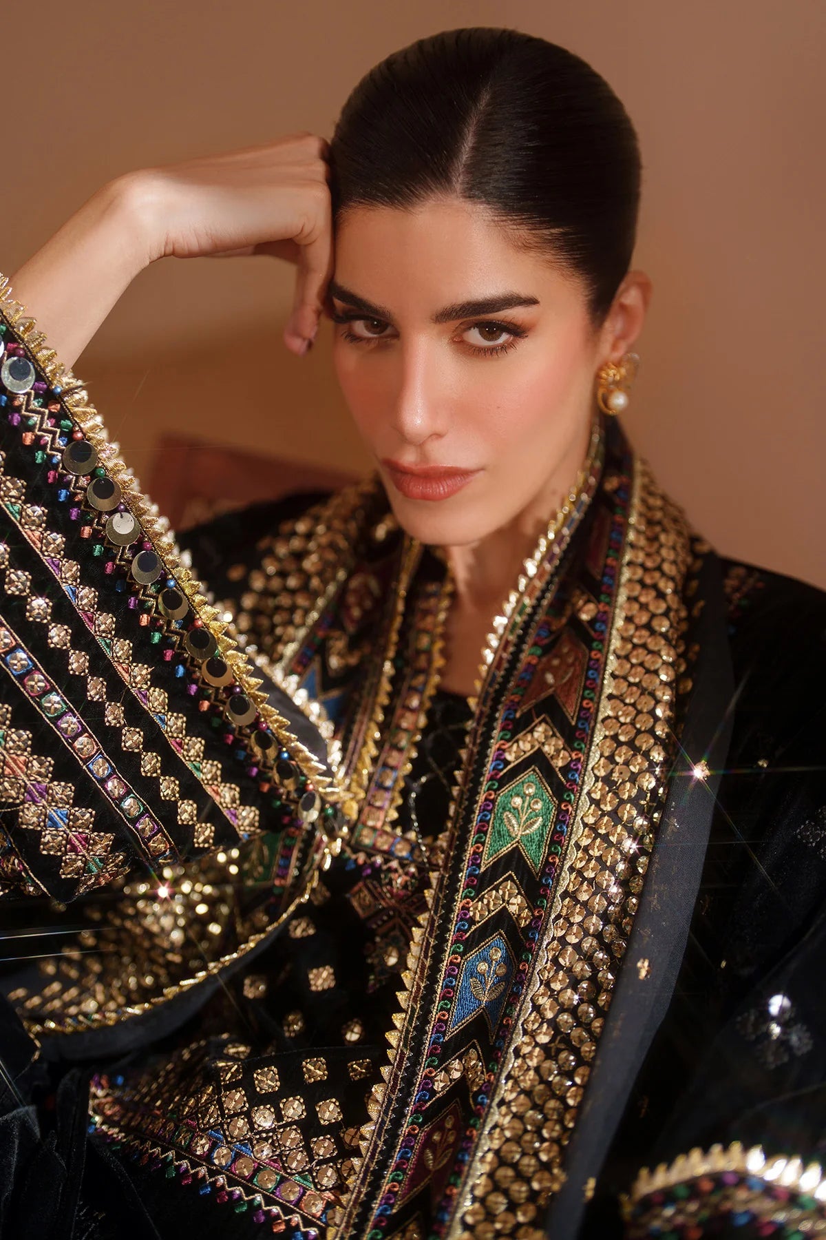 JZ-VVF-D5-0 | EMBROIDERED VELVET FORMAL | Jazmin
