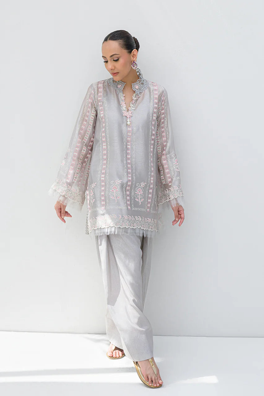 Dove Delight | Nadia Farooqui