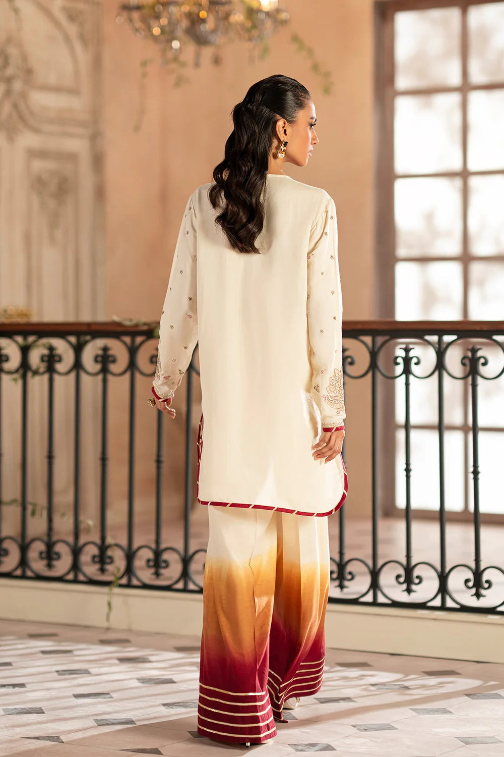 OFF WHITE | E0770/104/002 | BOUTIQUE COLLECTIONS| ETHNC