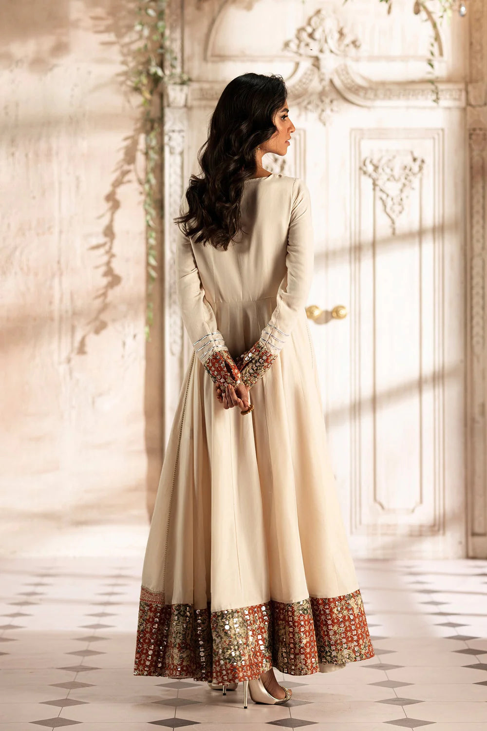 OFF WHITE | E0775/104/002 | BOUTIQUE COLLECTIONS| ETHNC