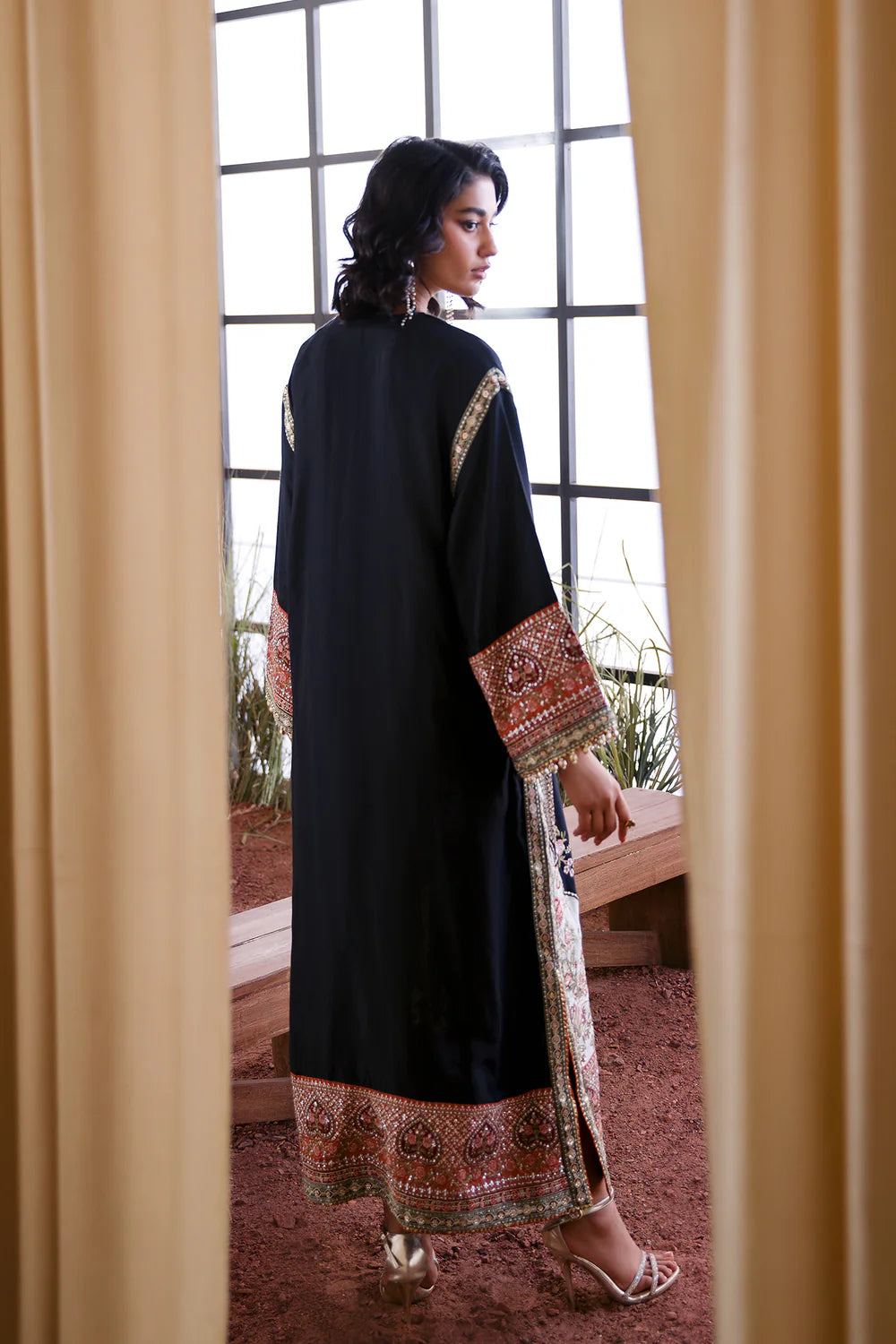 BLACK | E0778/104/902 | BOUTIQUE COLLECTIONS| ETHNC