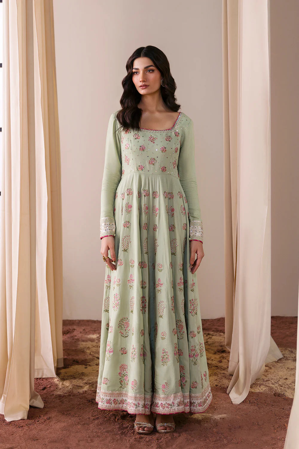 PALE GREEN | E104/130/0800 | BOUTIQUE COLLECTIONS| ETHNC