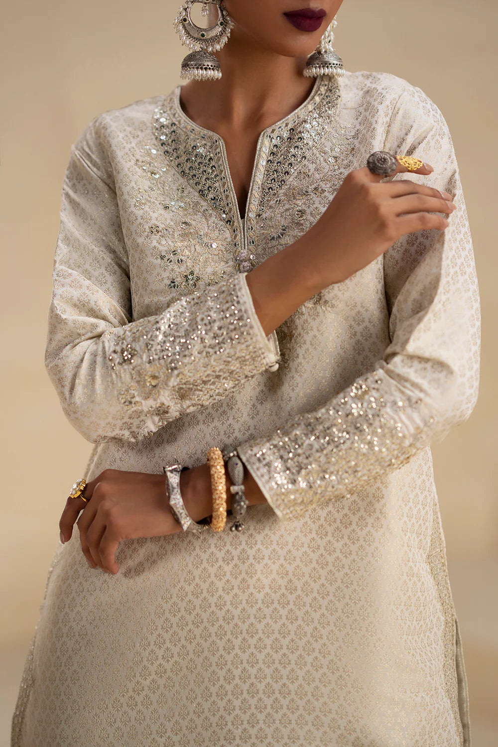 ANTIQUE WHITE | E0904/104/006 | Winter '25 | Ethnc