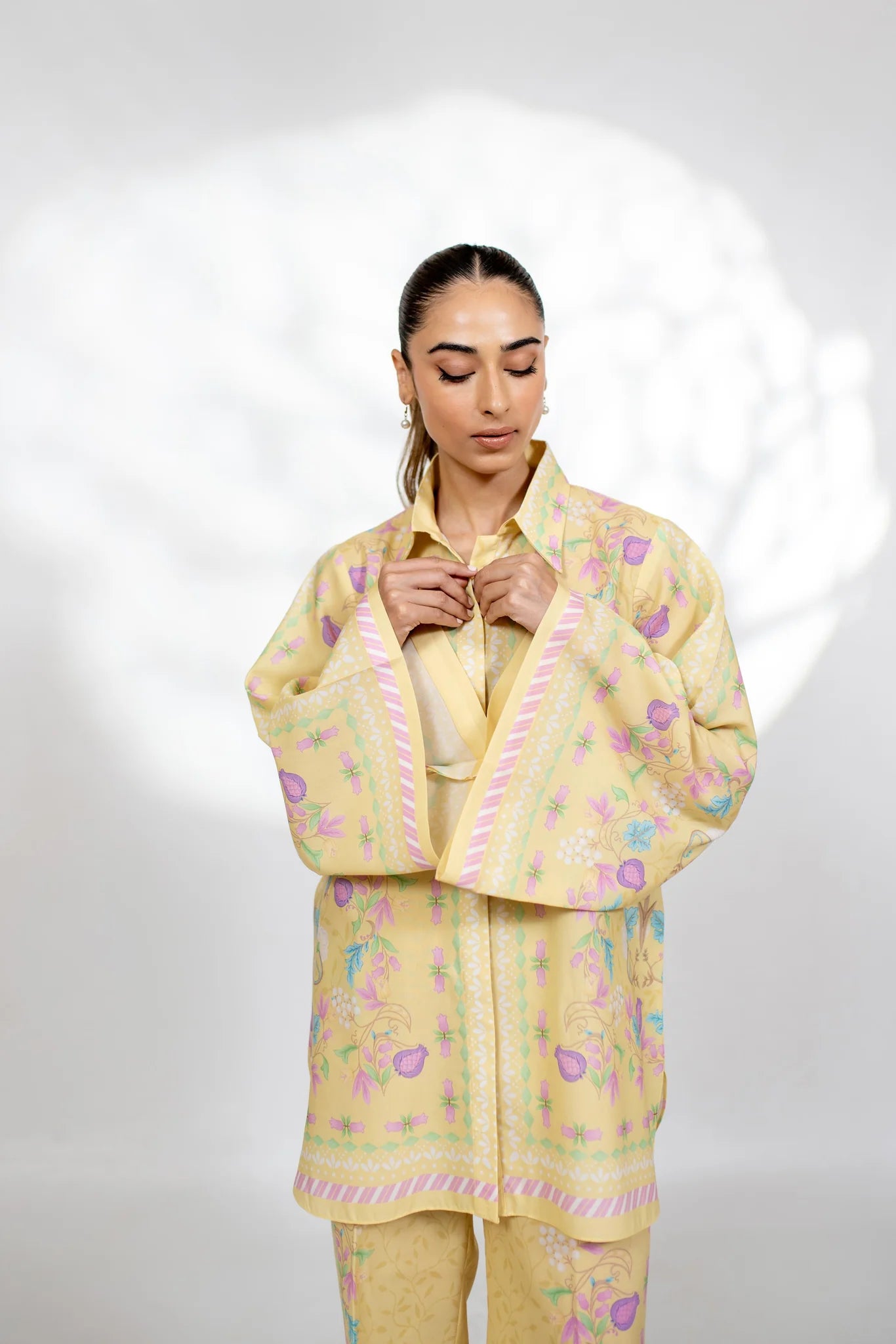 Pernia (B) | BARAÉ KHANOM