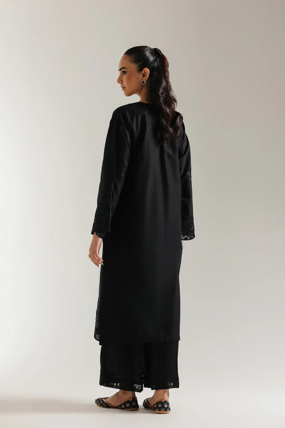 JET BLACK | E3325/103/902 | Ethnc