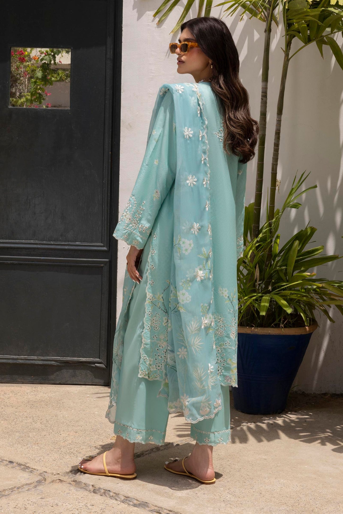 STITCHED LAWN EMBROIDERED SUIT SS25ESE263P3 | Sana Safinaz