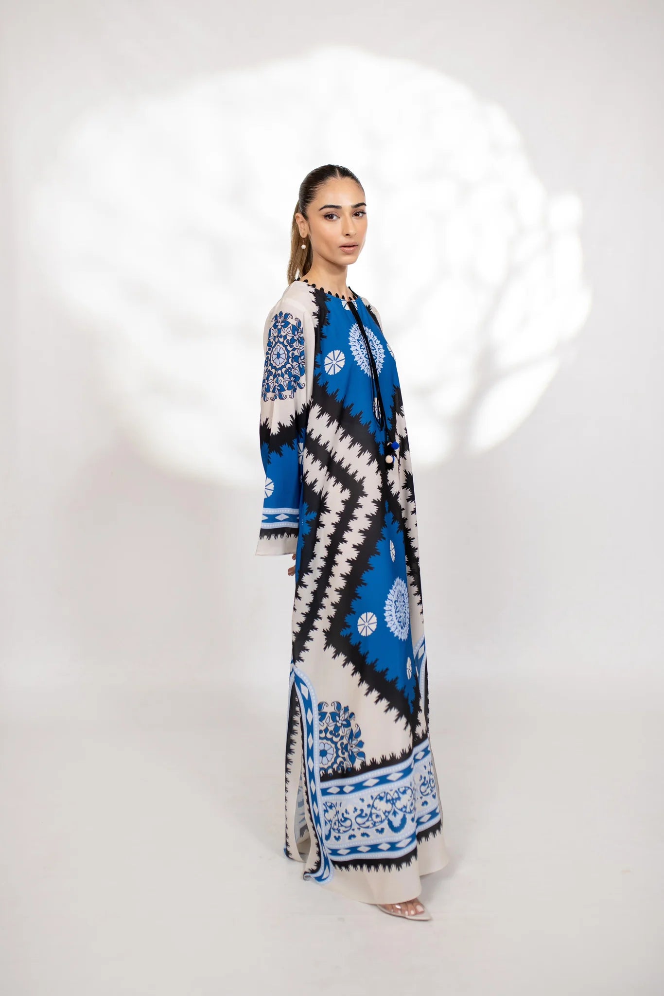 JEENA (A) | BARAÉ KHANOM