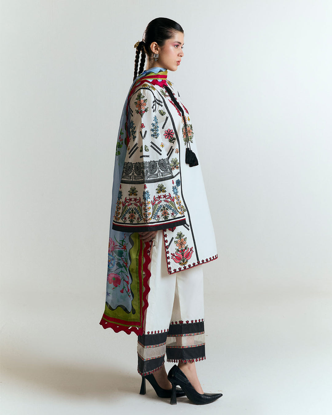 Tiya | Jugnu Lahore Unstitched’25