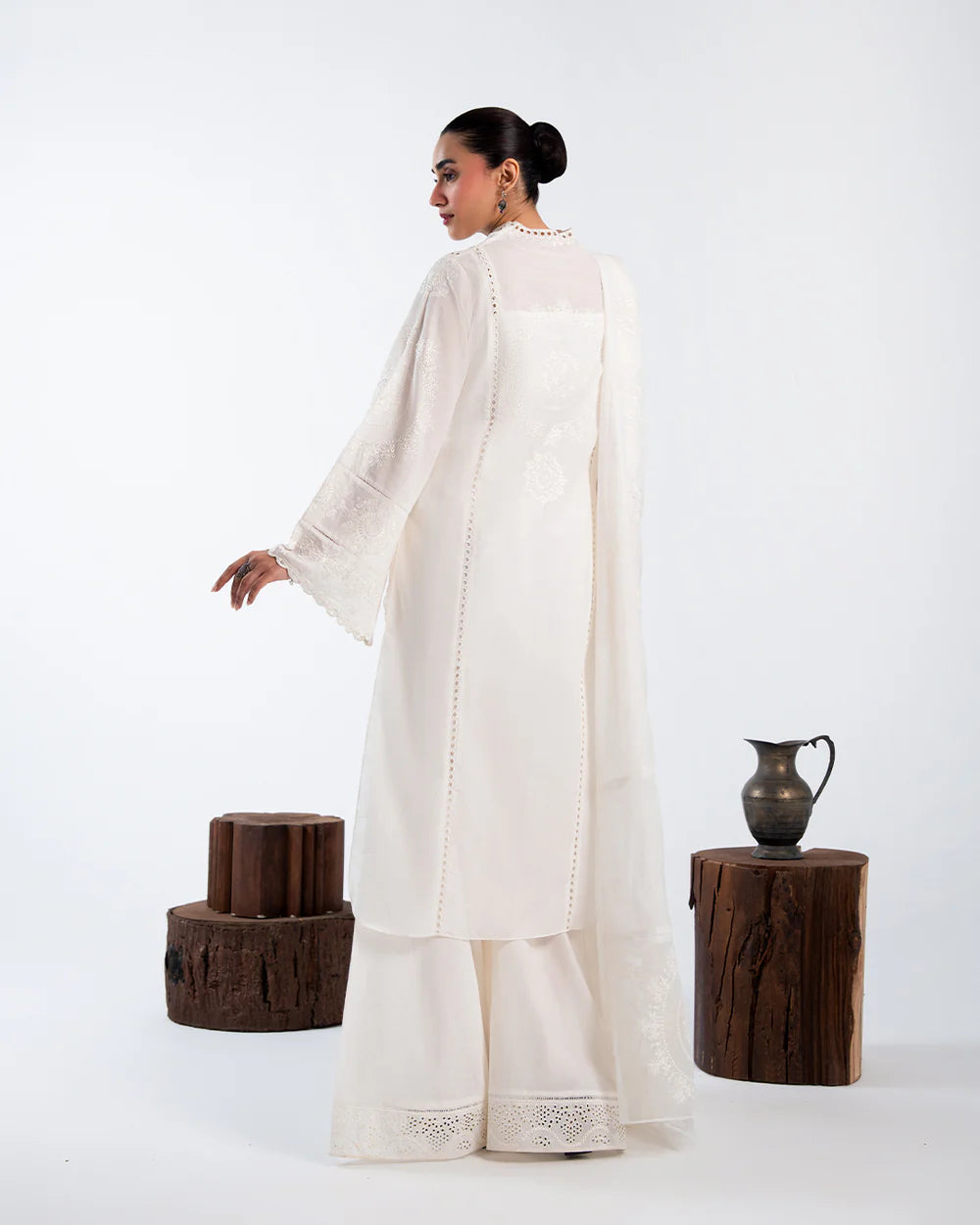LE03-02-25 | Laj by Lajwanti | Mirage