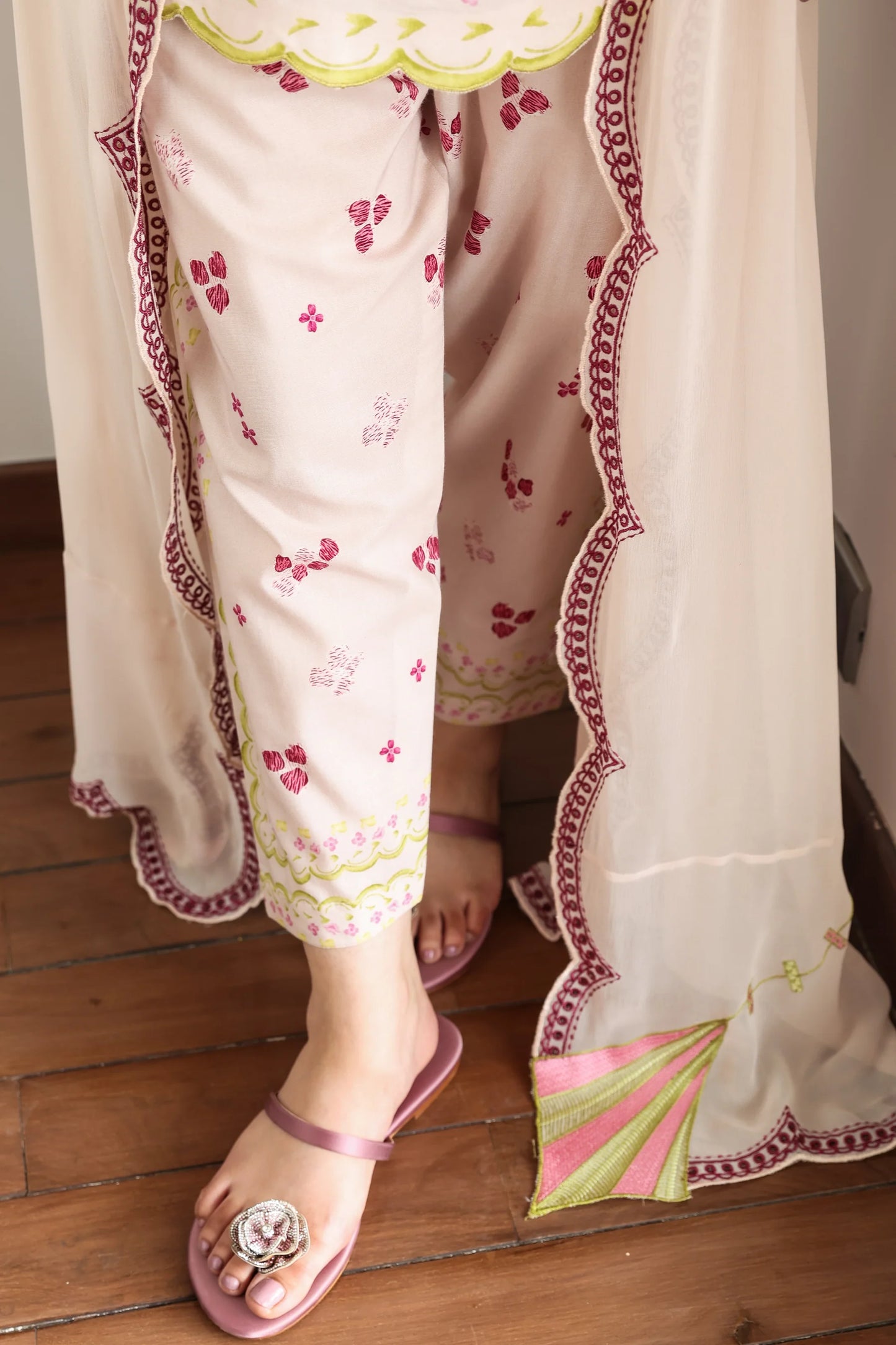 BLUSH PINK LUXURY PRINTED 3PCS SET (NPA3-25433) | ZAIB