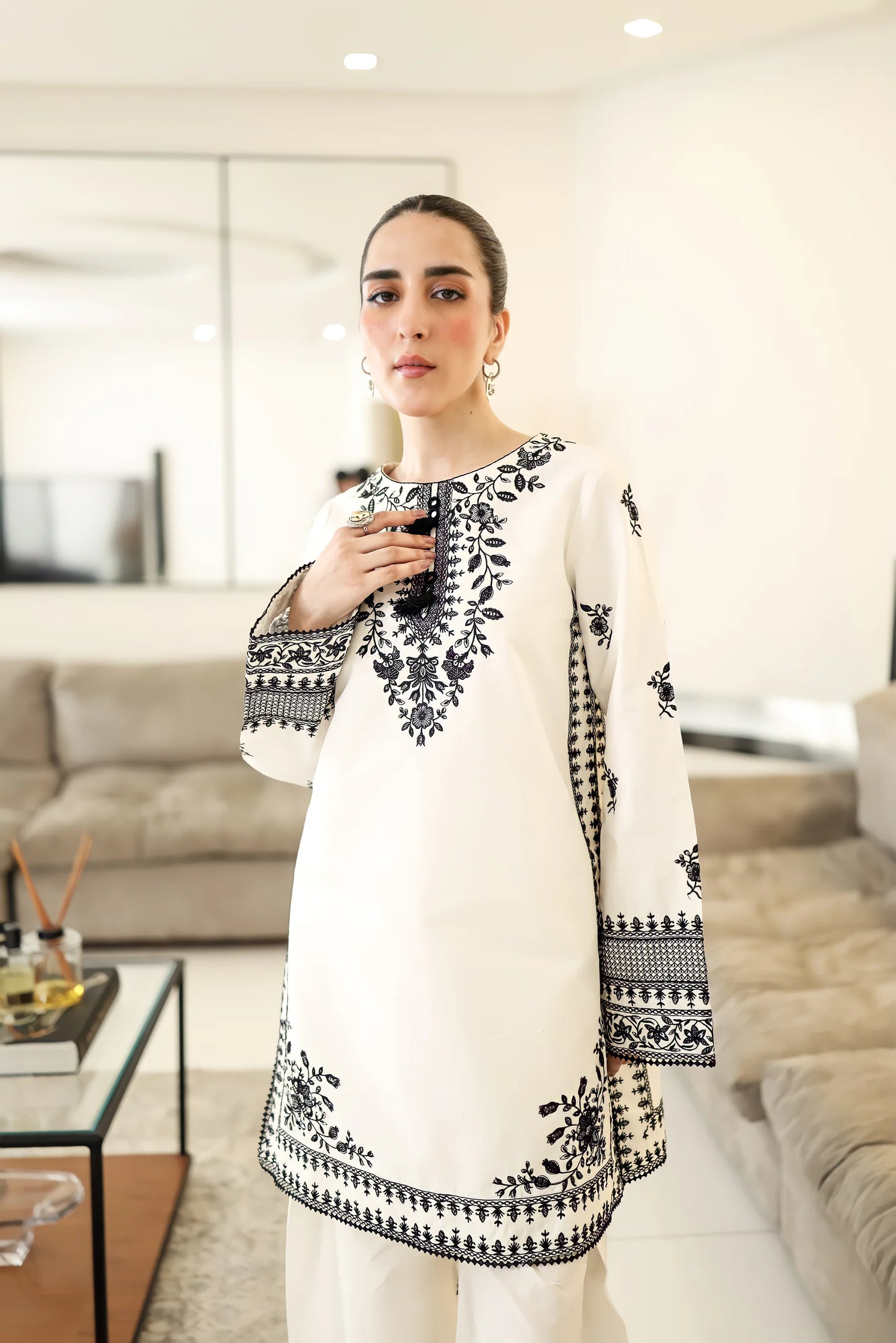 OFF-WHITE & BLACK LUXURY EMBROIDERED FARSHI SET (NPA2-25302) | ZAIB