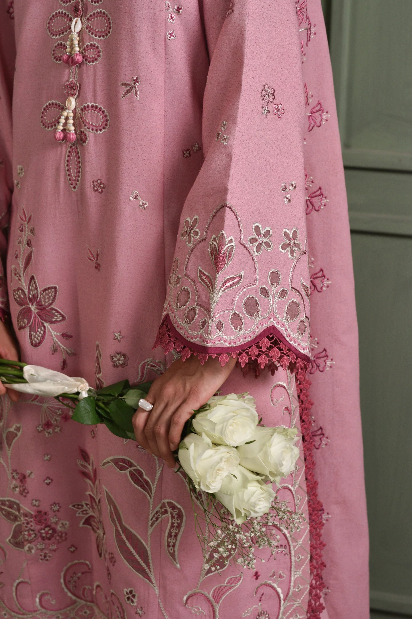 BLUSH PINK LUXURY EMBROIDERED KARANDI SET (NEL-25632) | ZAIB