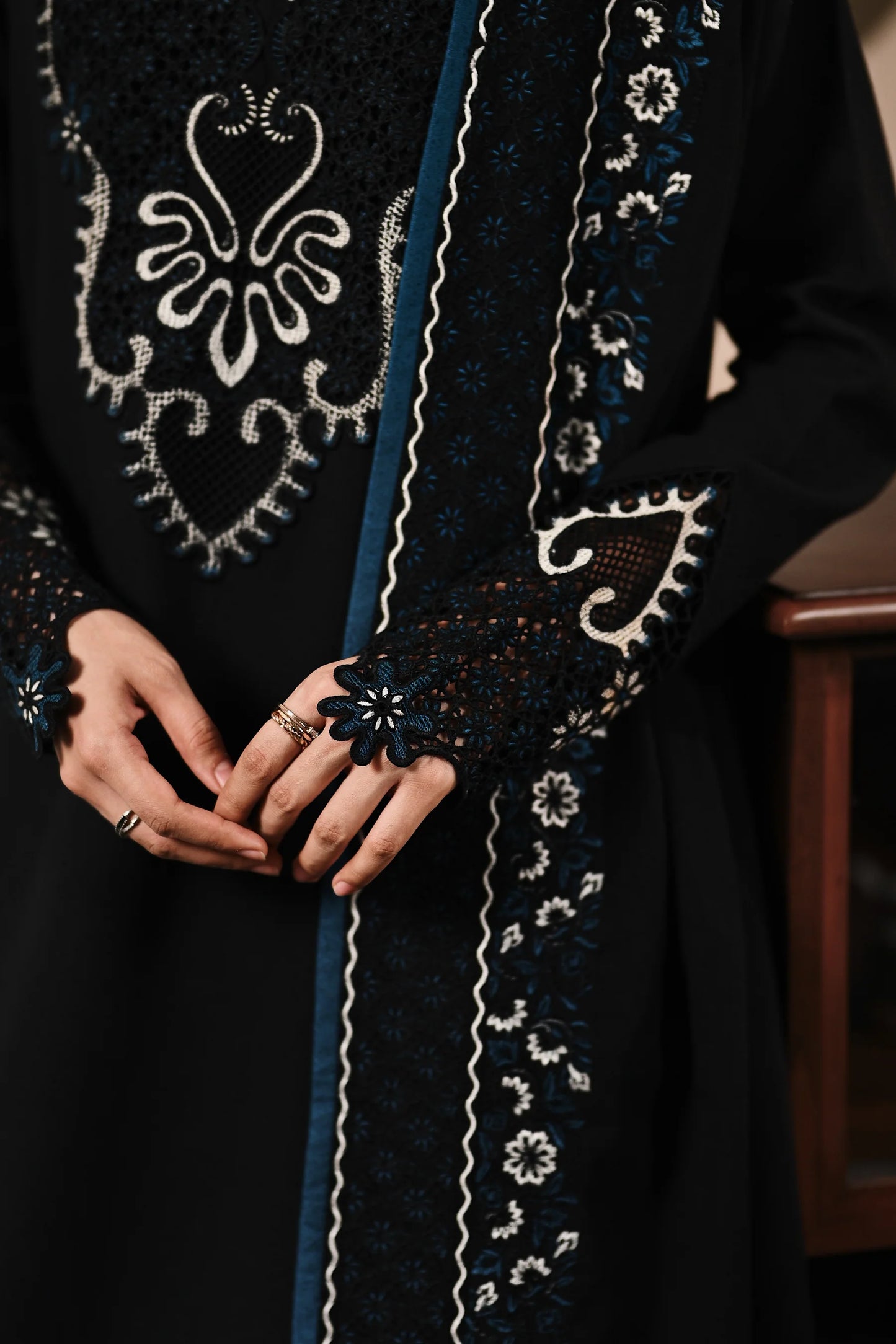 BLACK | LUXURY EMBROIDERED KARANDI | (NPA3-25444) | ZAIB